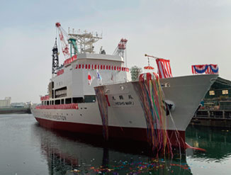 「鳳翔丸」の進水式の様子