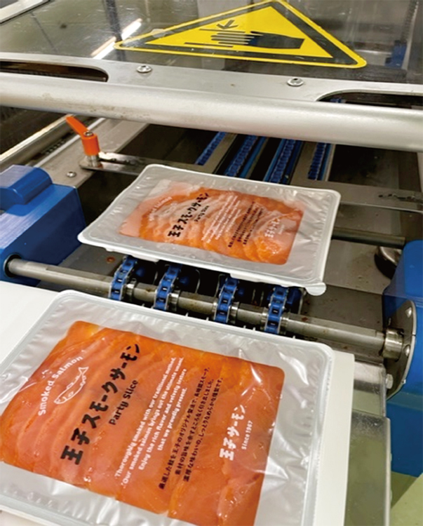 ガス置換真空包装機でパッキングした商品