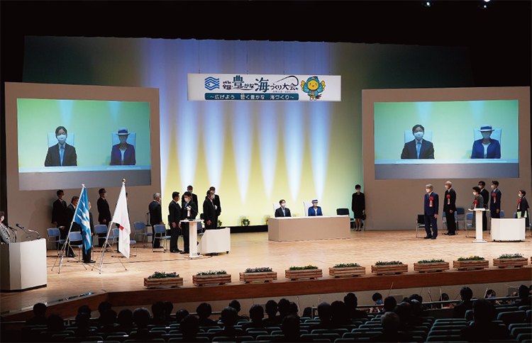 御臨席された天皇皇后両陛下